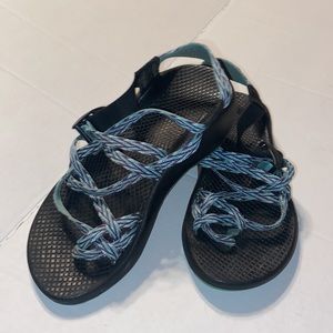 Teal, blue, and black Chaco sandals size W6